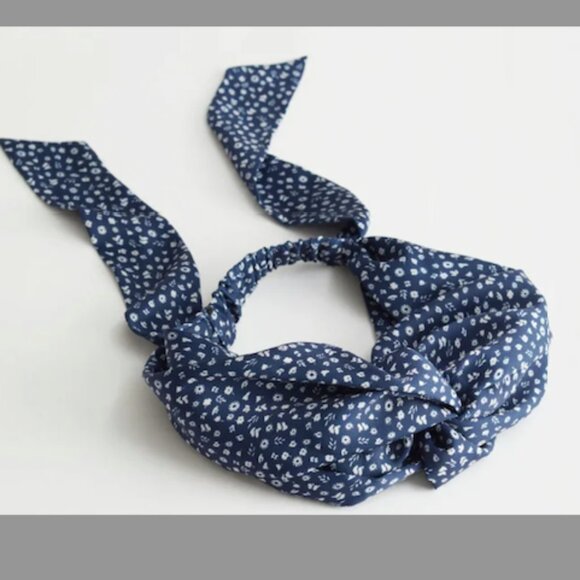 & OTHER STORIES Knot Headband - Picture 1 of 4